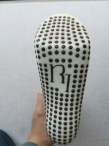 Luma grip pattern sole area small-dots grip