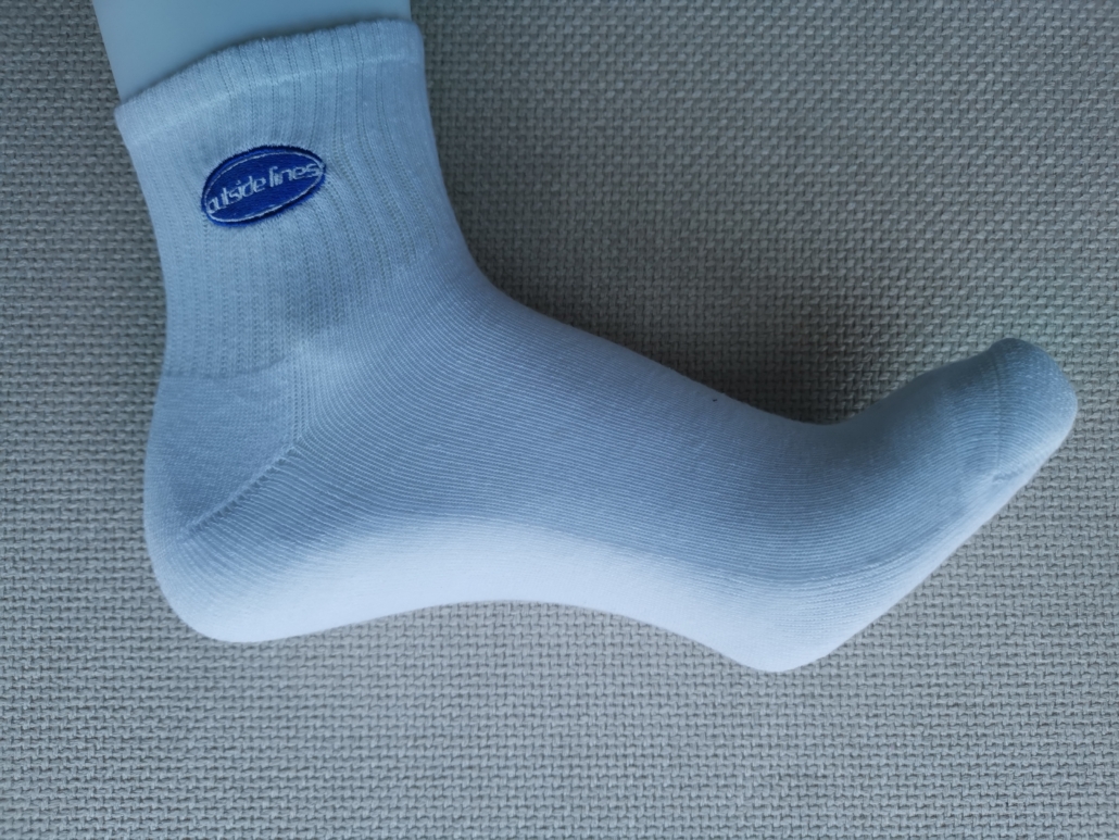 Custmo quarter socks with embroidery logo