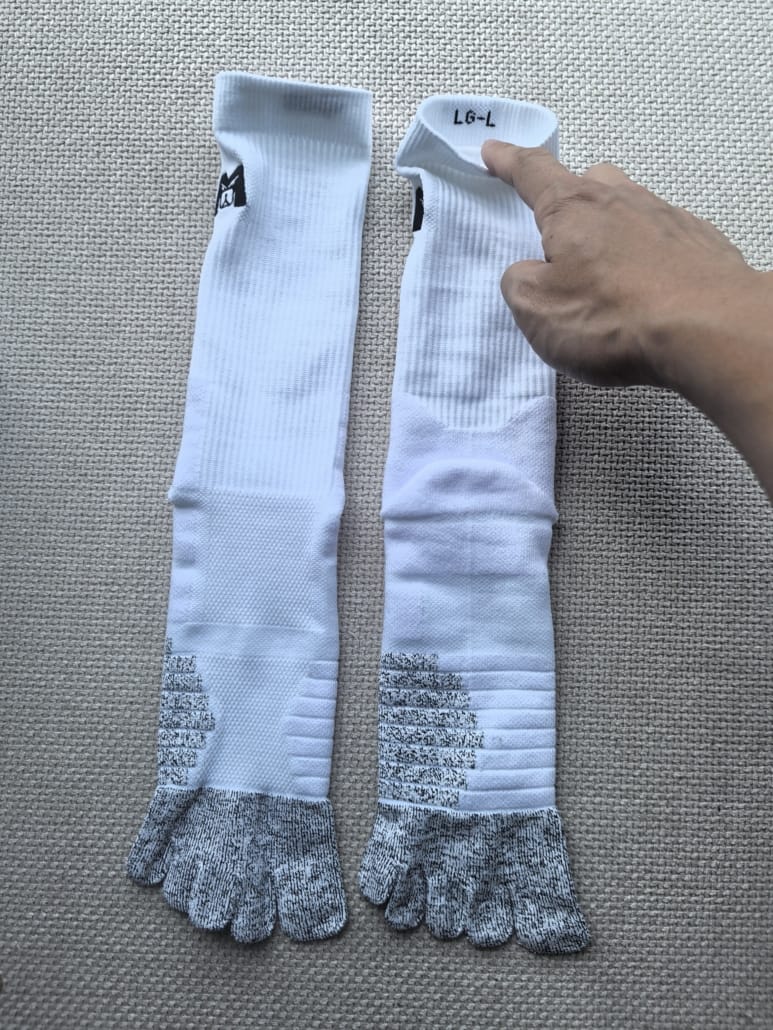custom basketball 5 toe socks with anti slip yarn